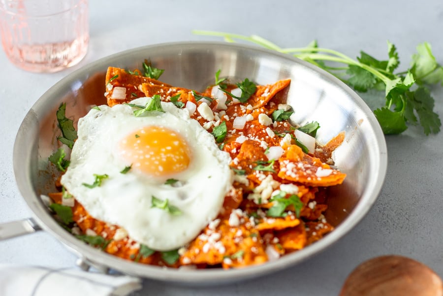 chilaquiles rojos recipe