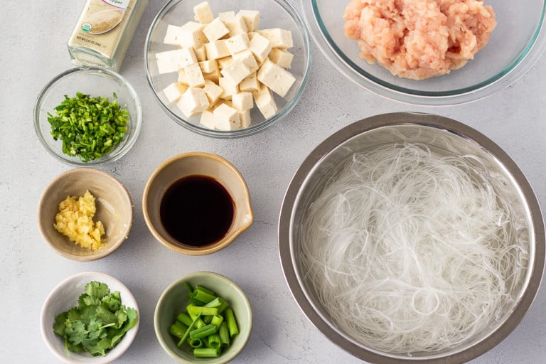 Gang Jued Woon Sen- Thai Glass Noodle Soup | Thai Caliente