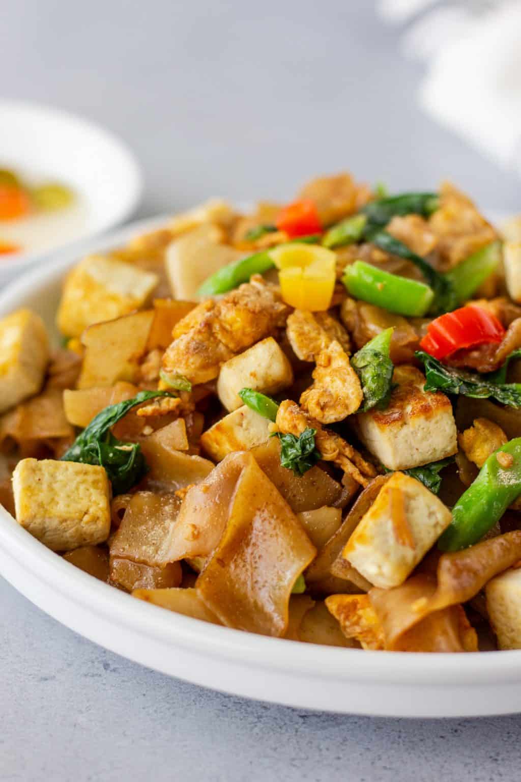 vegetarian-pad-see-ew-thai-caliente
