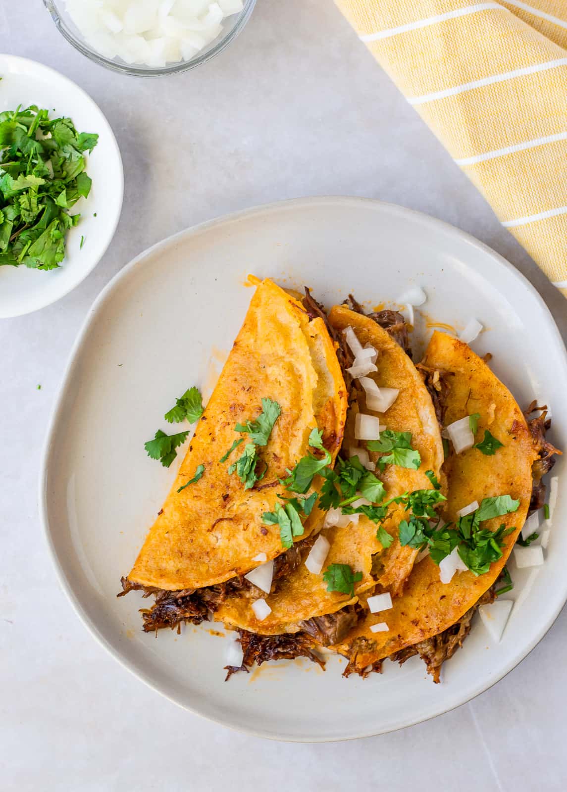 Instant pot birria discount tacos with consommé