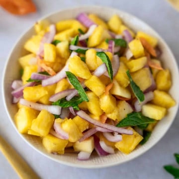Feature image of pineapple habanero salsa.
