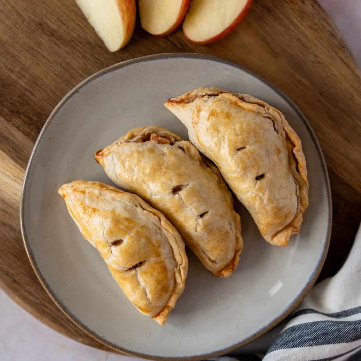 Easy Baked Apple Empanadas