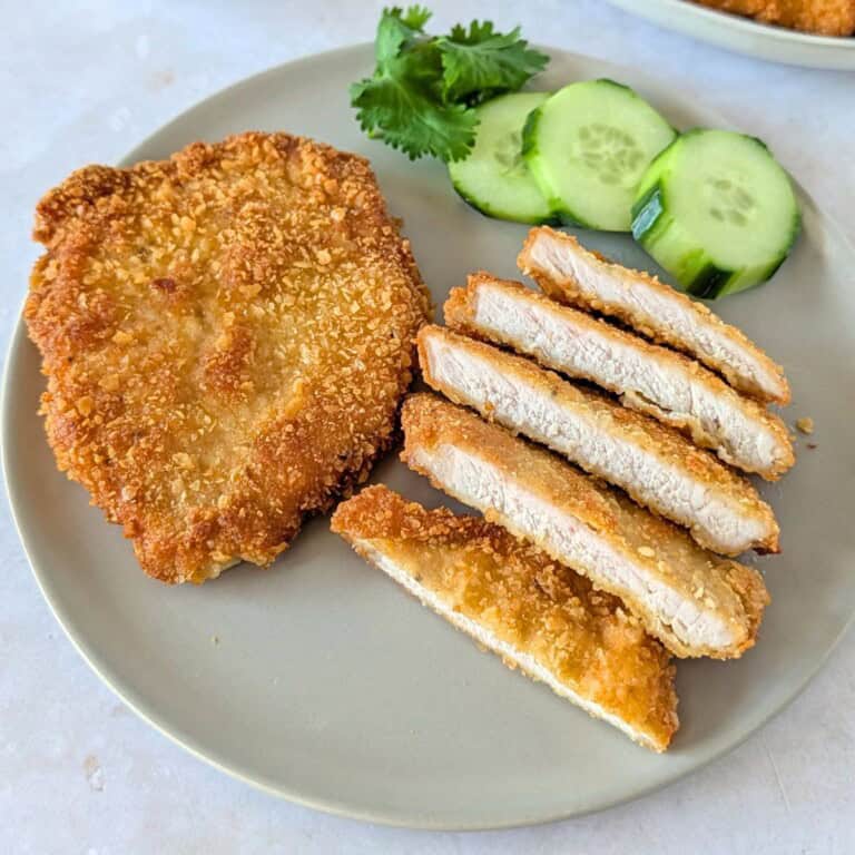 Feature image of milanesa de puerco, pork milanesa.